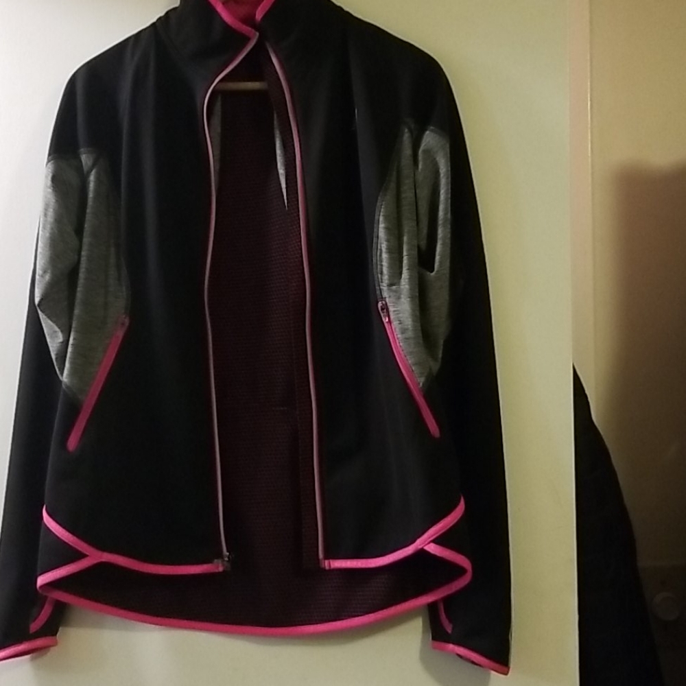 Running/cycling jacket - Picture 12 of 12